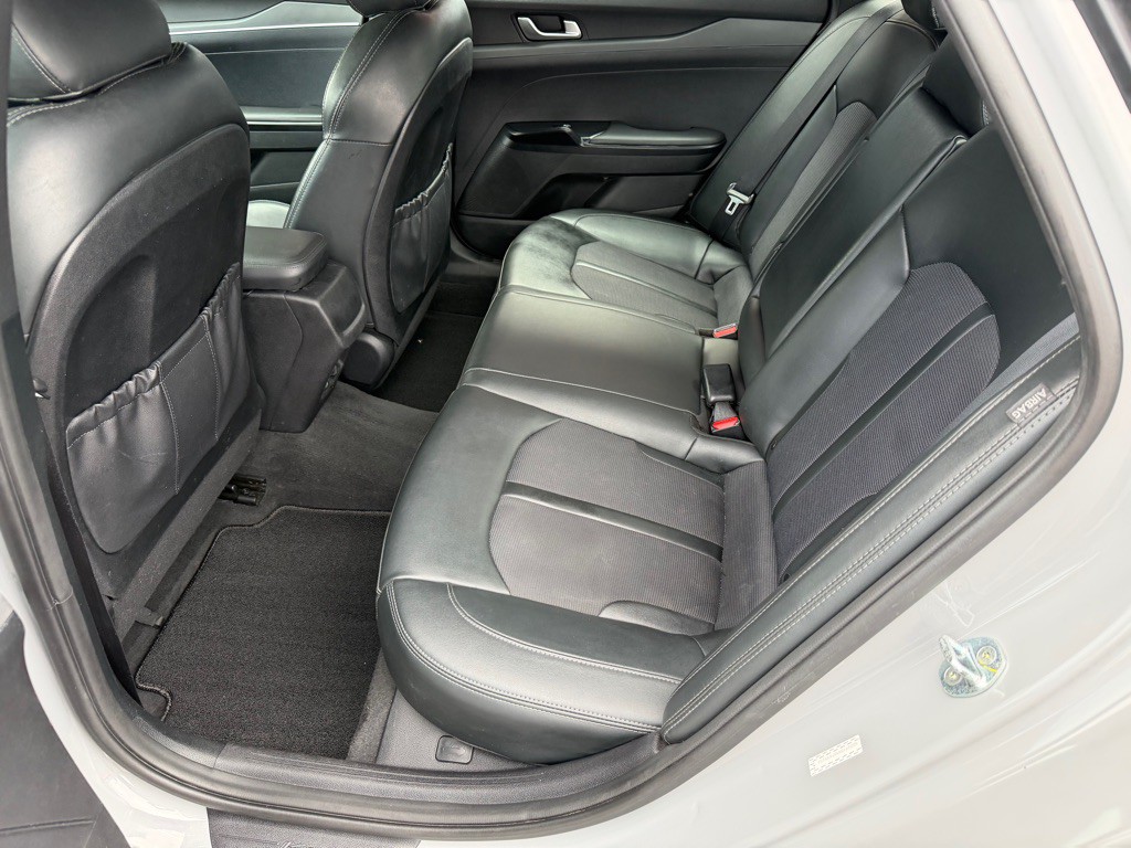 2022 Kia K5 Image 20