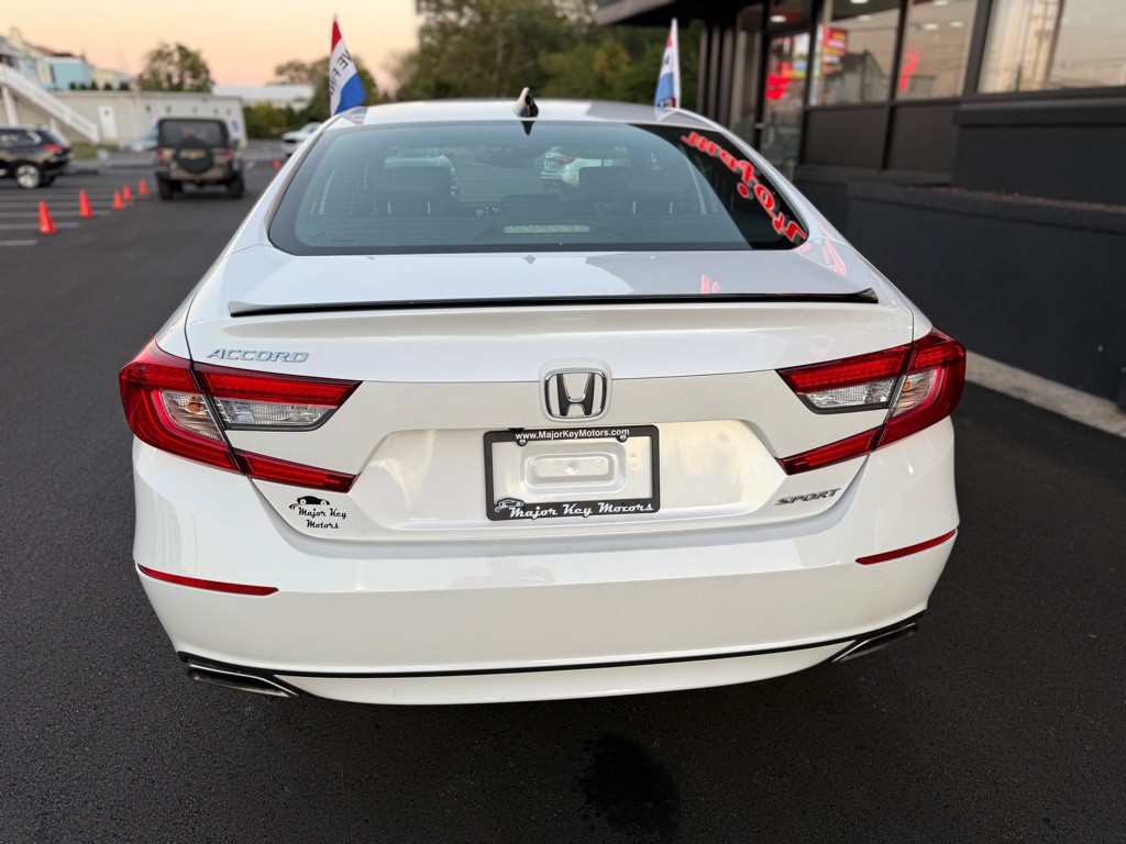 2022 Honda Accord Image 5