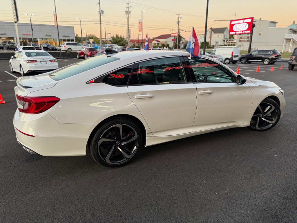 2022 Honda Accord Image 7