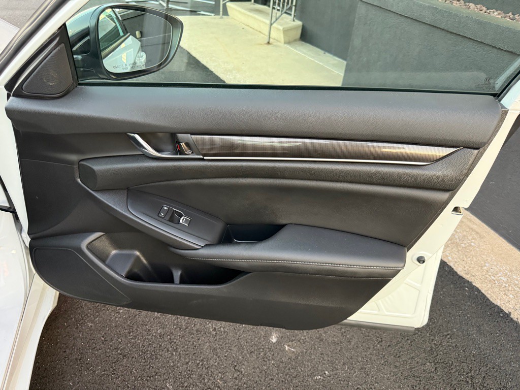 2022 Honda Accord Image 25