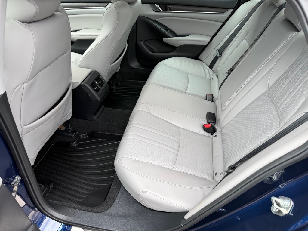 2018 Honda Accord Image 19