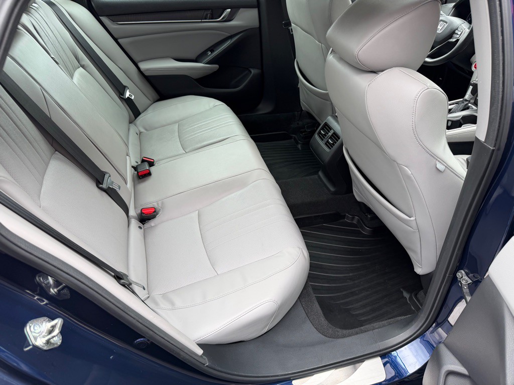 2018 Honda Accord Image 22