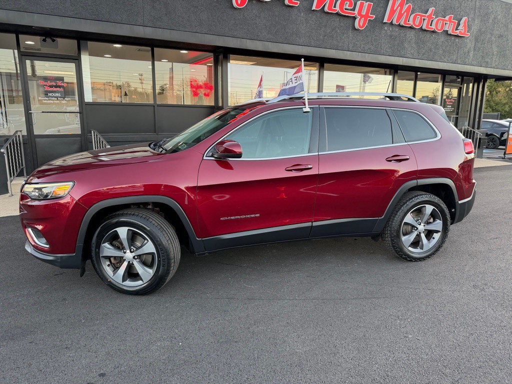 2019 Jeep Cherokee Image 3