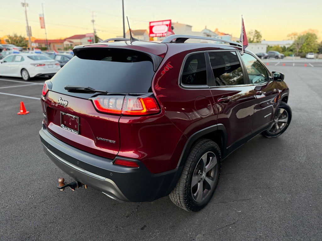 2019 Jeep Cherokee Image 6