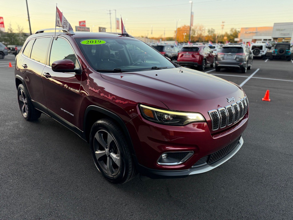 2019 Jeep Cherokee Image 8