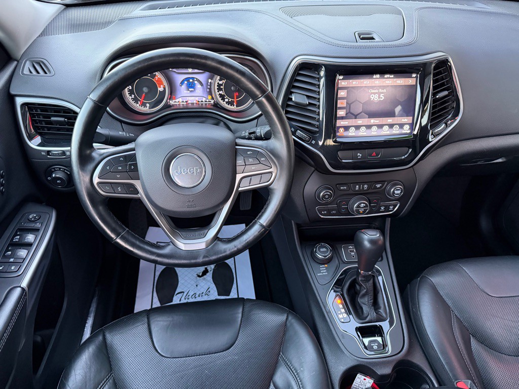 2019 Jeep Cherokee Image 10