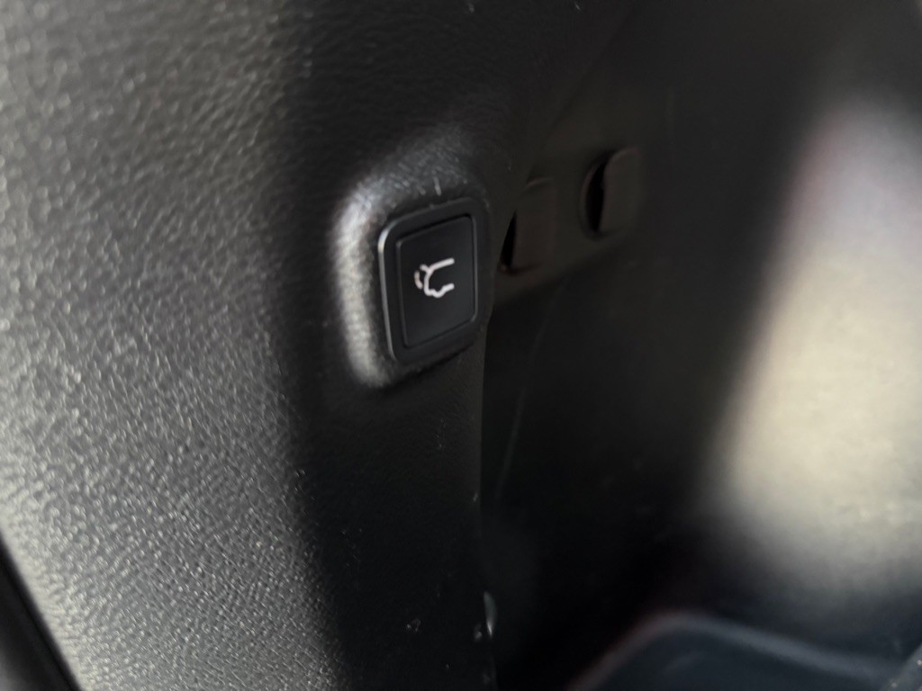 2019 Jeep Cherokee Image 23