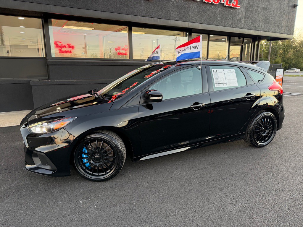 2017 Ford Focus Image 3
