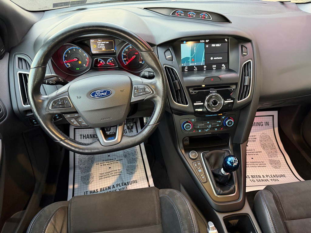 2017 Ford Focus Image 11