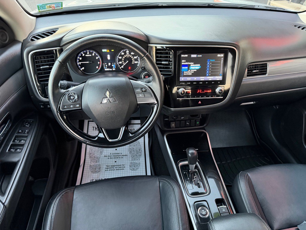 2020 Mitsubishi Outlander Image 10