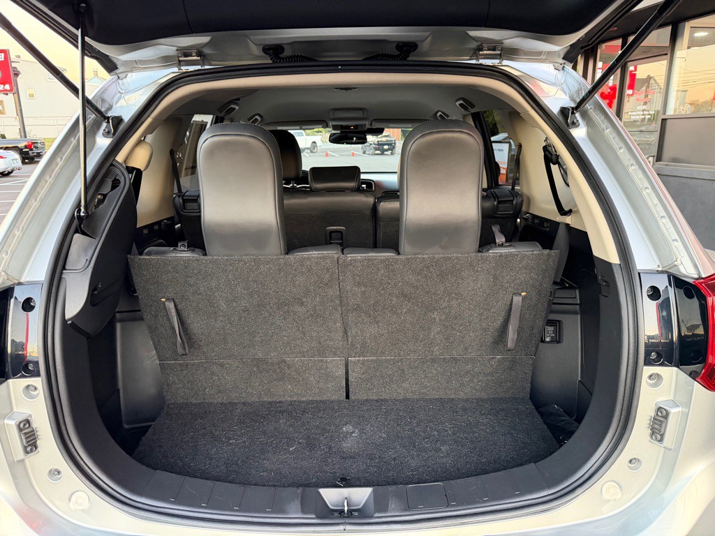 2020 Mitsubishi Outlander Image 21