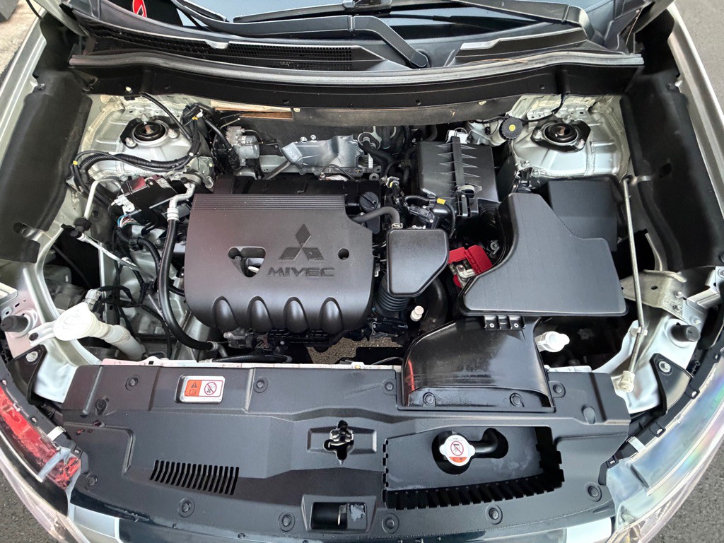2020 Mitsubishi Outlander Image 29
