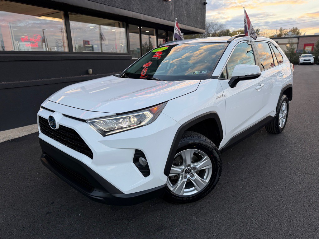 2020 Toyota Rav4 Image 2