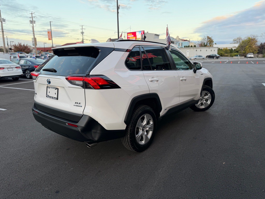 2020 Toyota Rav4 Image 6