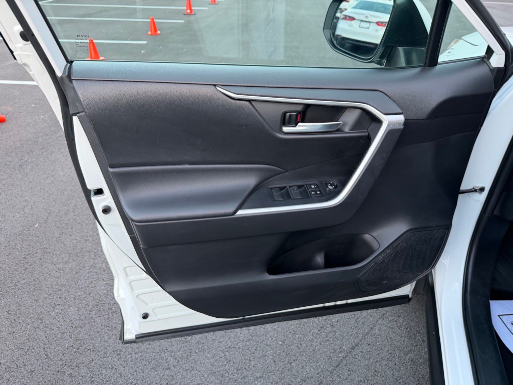 2020 Toyota Rav4 Image 11