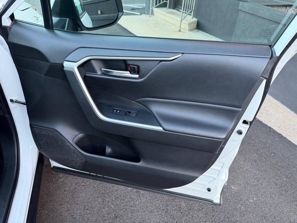 2020 Toyota Rav4 Image 25