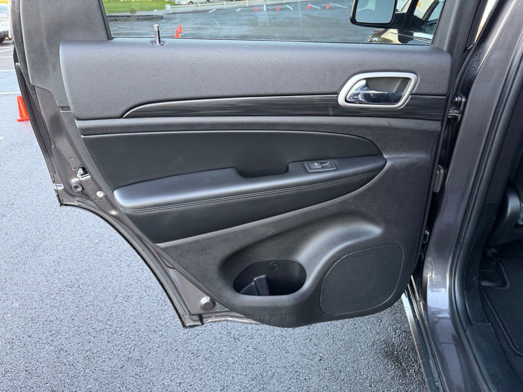 2020 Jeep Grand Cherokee Image 18