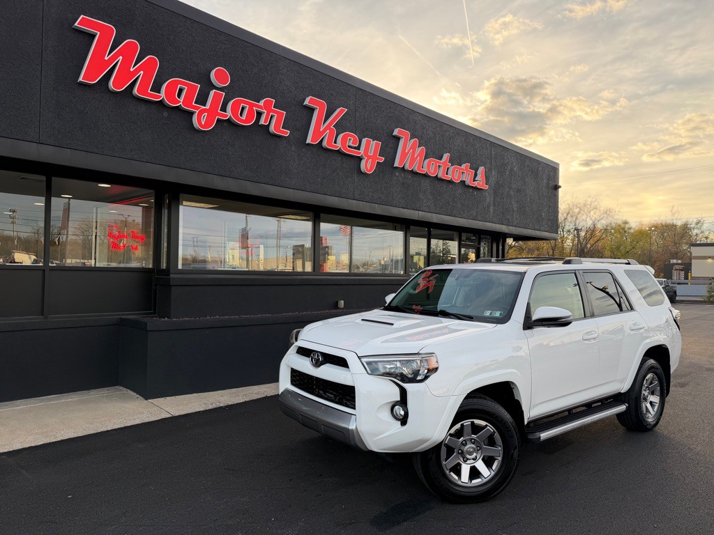 2016 Toyota 4Runner Image 1