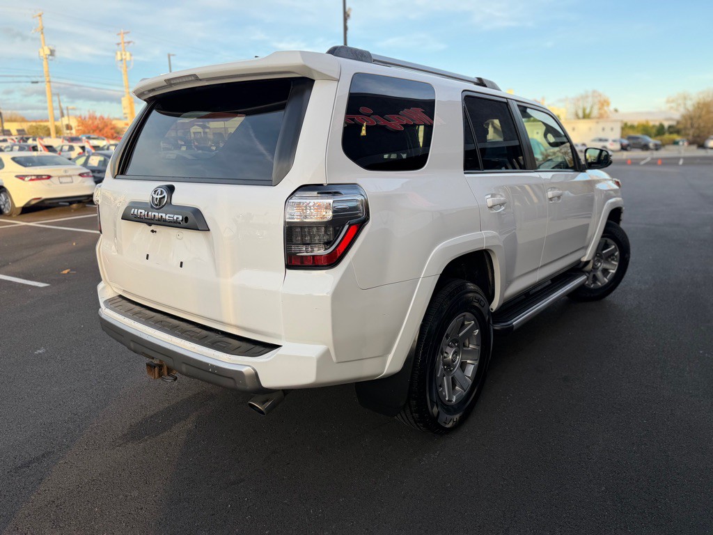 2016 Toyota 4Runner Image 6