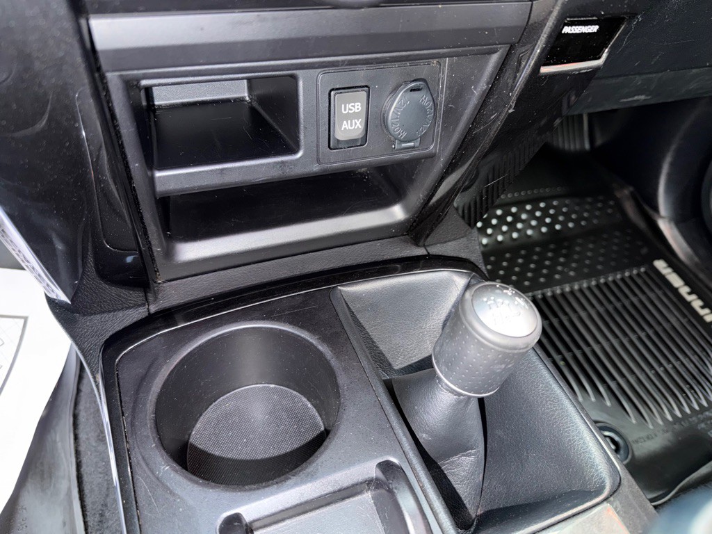 2016 Toyota 4Runner Image 18