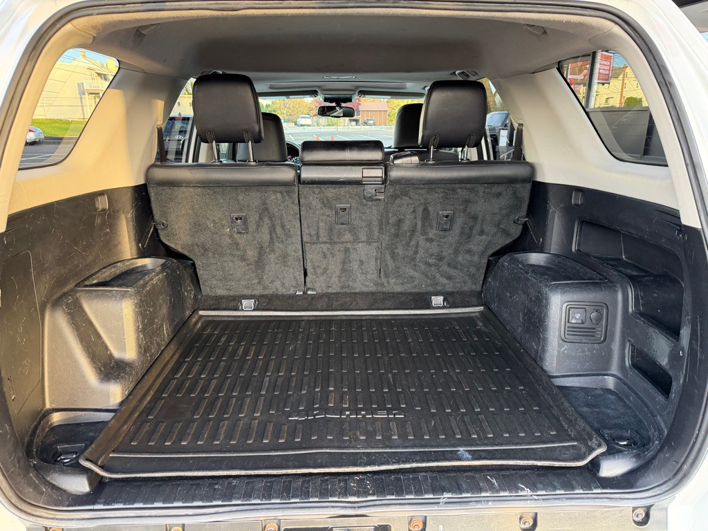 2016 Toyota 4Runner Image 22