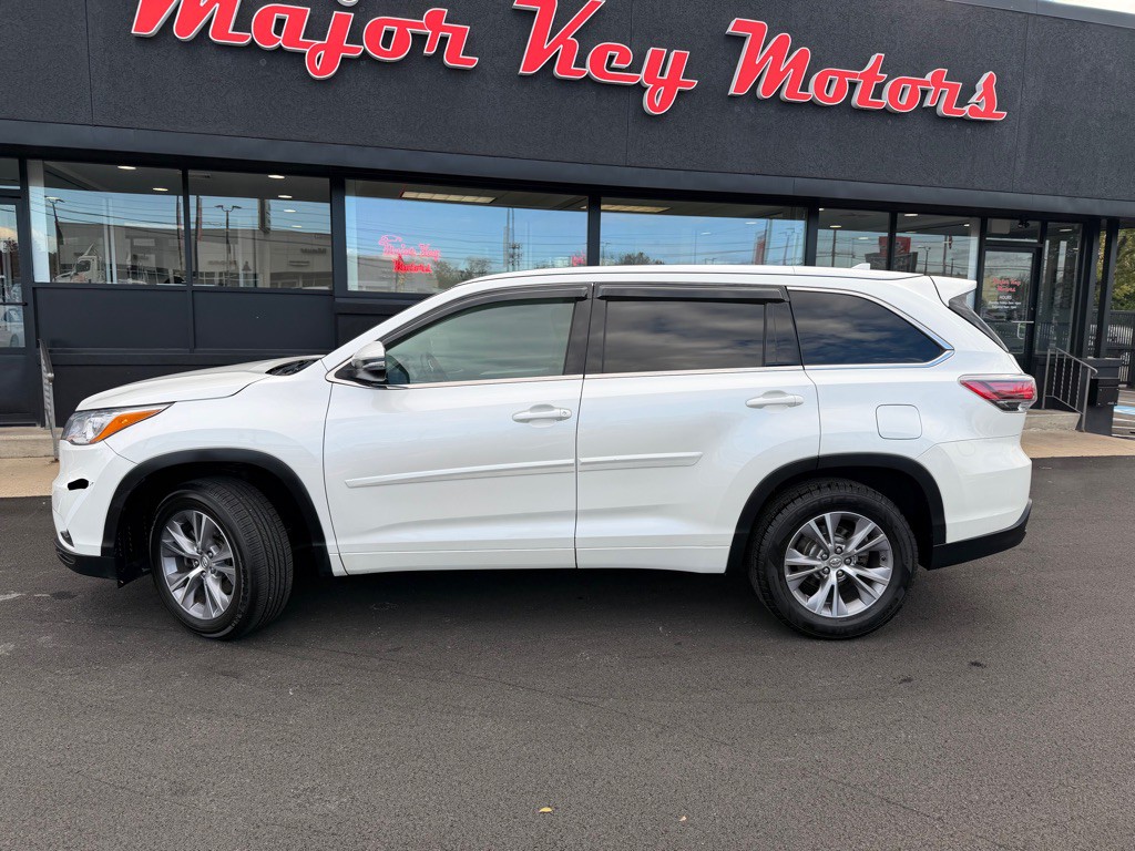 2015 Toyota Highlander Image 3