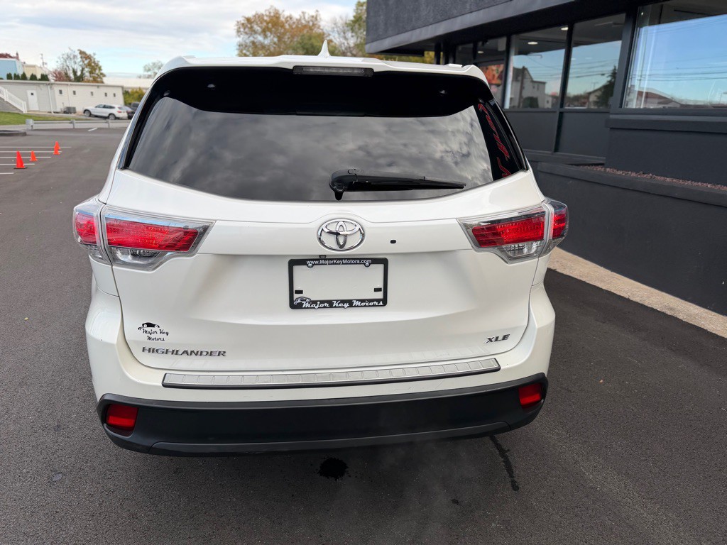 2015 Toyota Highlander Image 5