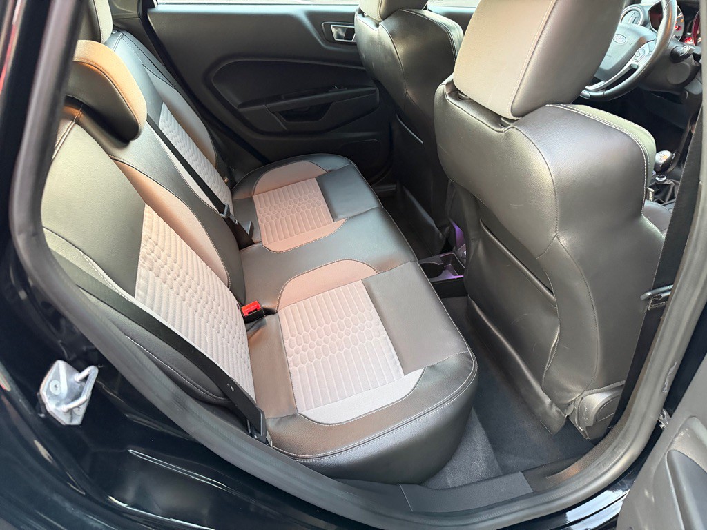 2019 Ford Fiesta Image 24