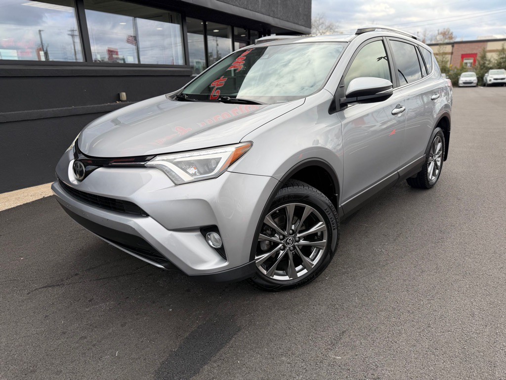 2018 Toyota Rav4 Image 2