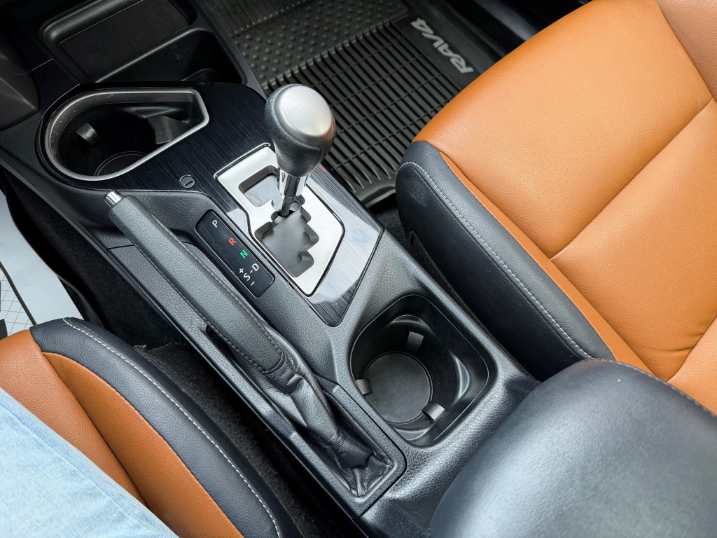 2018 Toyota Rav4 Image 19