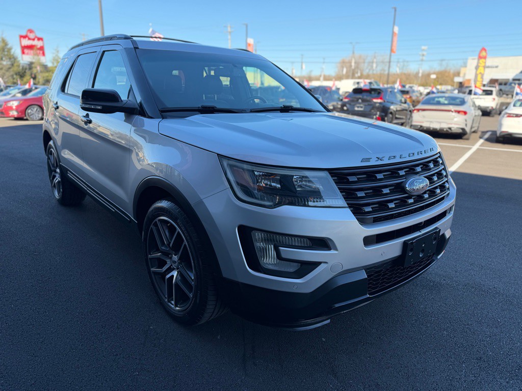 2016 Ford Explorer Image 8