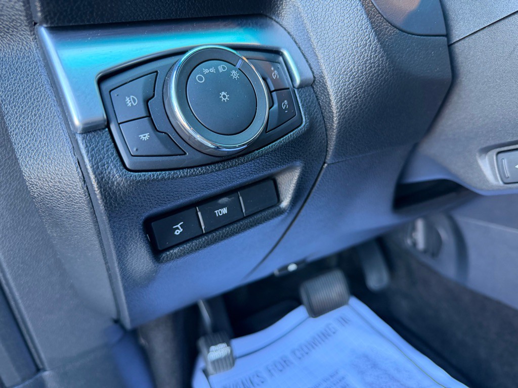 2016 Ford Explorer Image 14