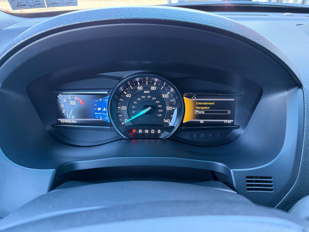 2016 Ford Explorer Image 15