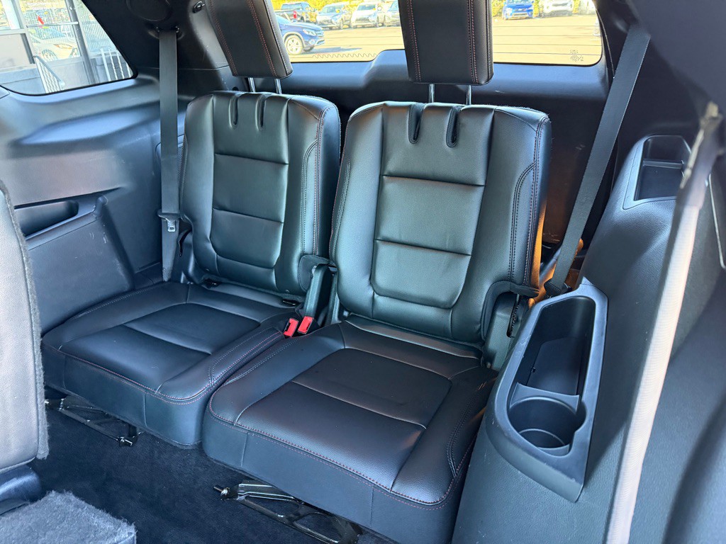 2016 Ford Explorer Image 22