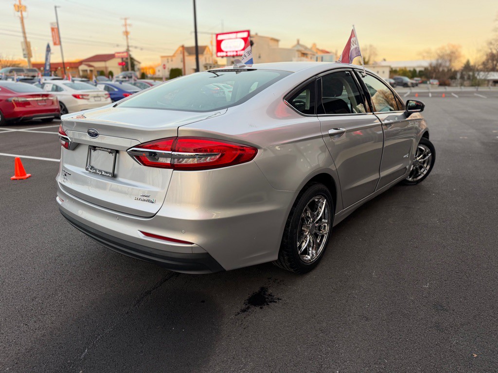 2019 Ford Fusion Image 6