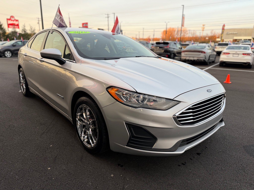 2019 Ford Fusion Image 8