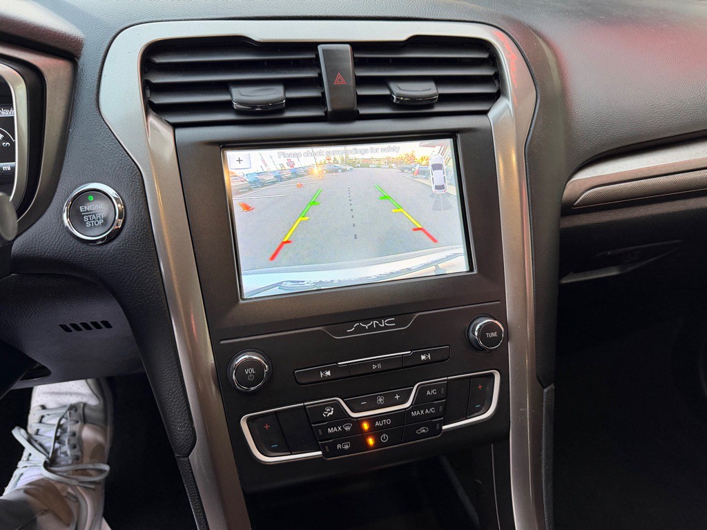 2019 Ford Fusion Image 17