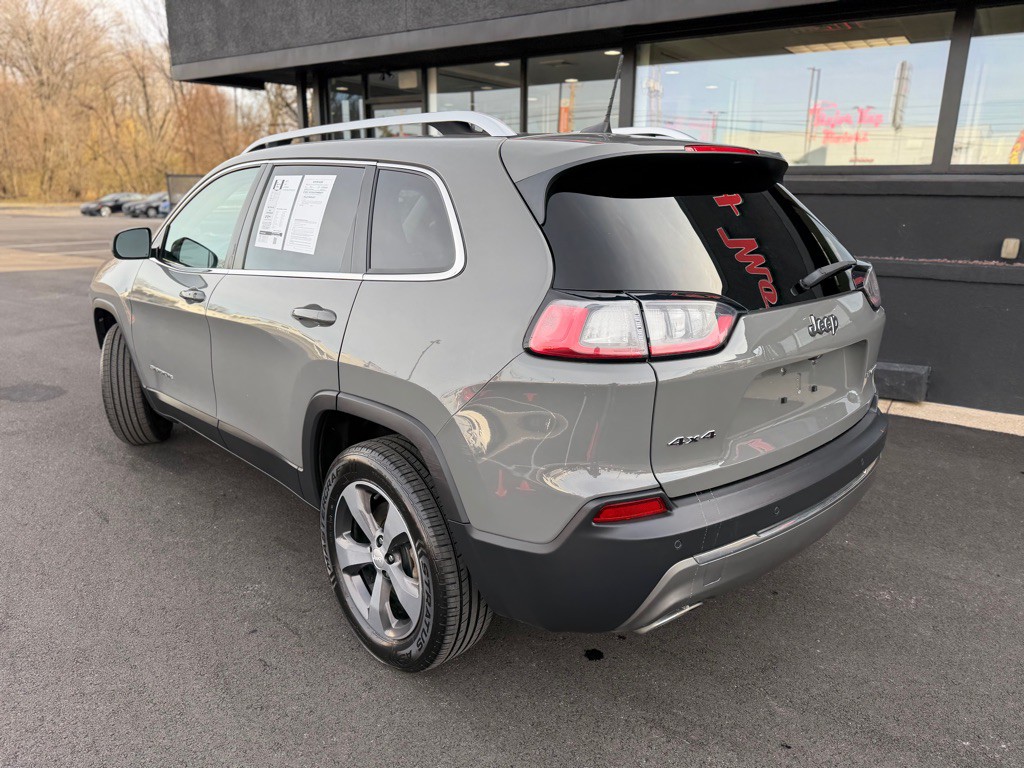 2019 Jeep Cherokee Image 4
