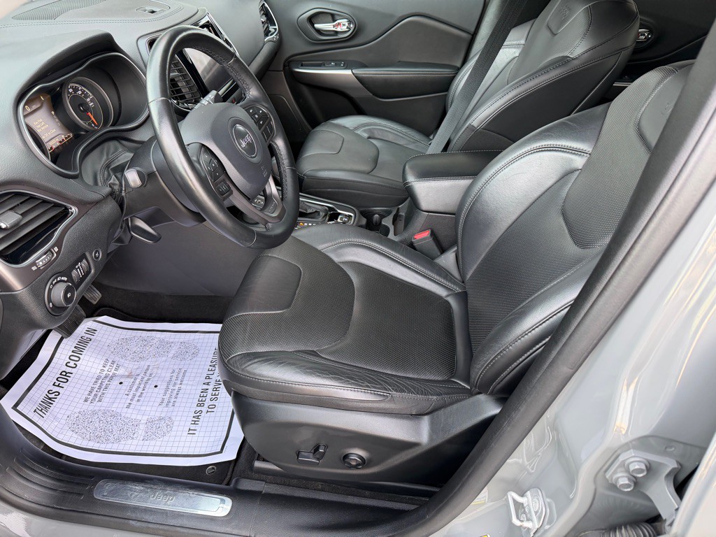 2019 Jeep Cherokee Image 12