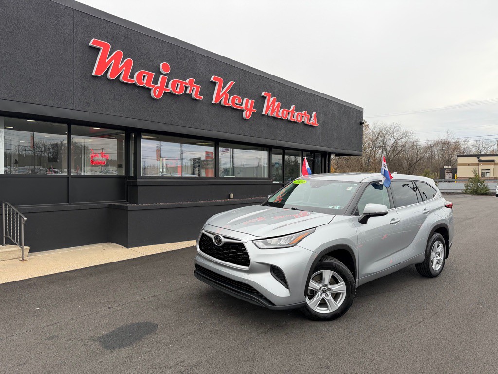 2020 Toyota Highlander Image 1