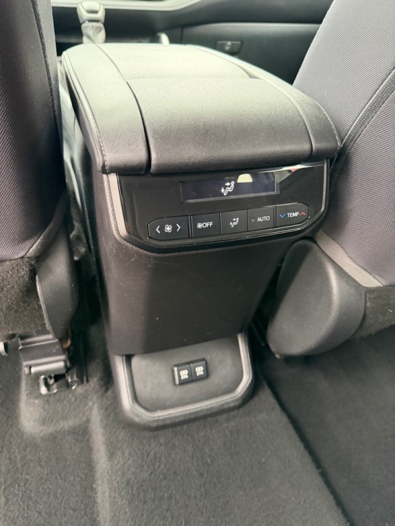 2020 Toyota Highlander Image 21