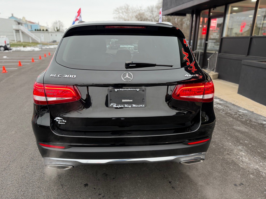 2018 Mercedes-Benz GLC-Class Image 4