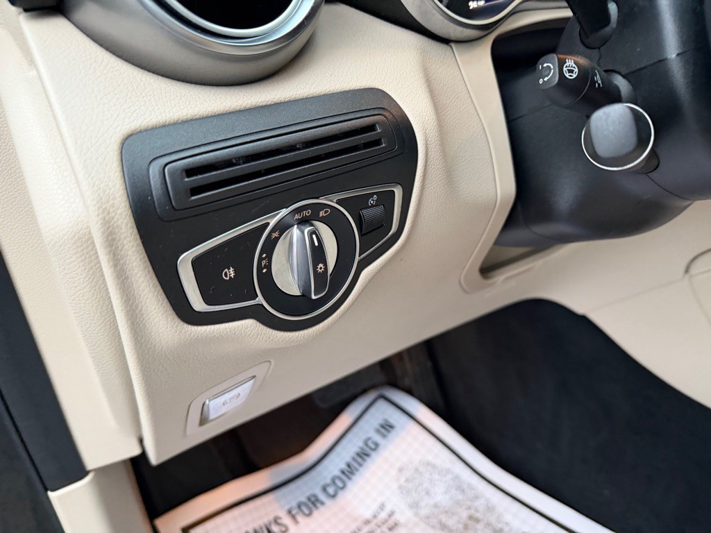 2018 Mercedes-Benz GLC-Class Image 13