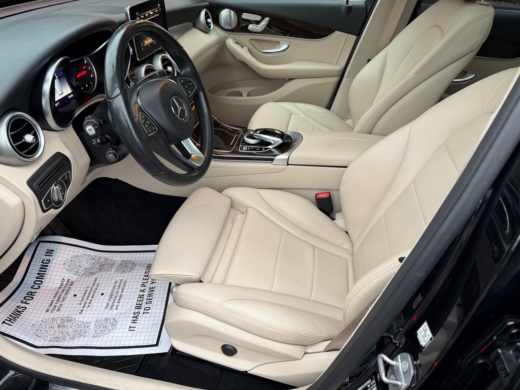 2018 Mercedes-Benz GLC-Class Image 38