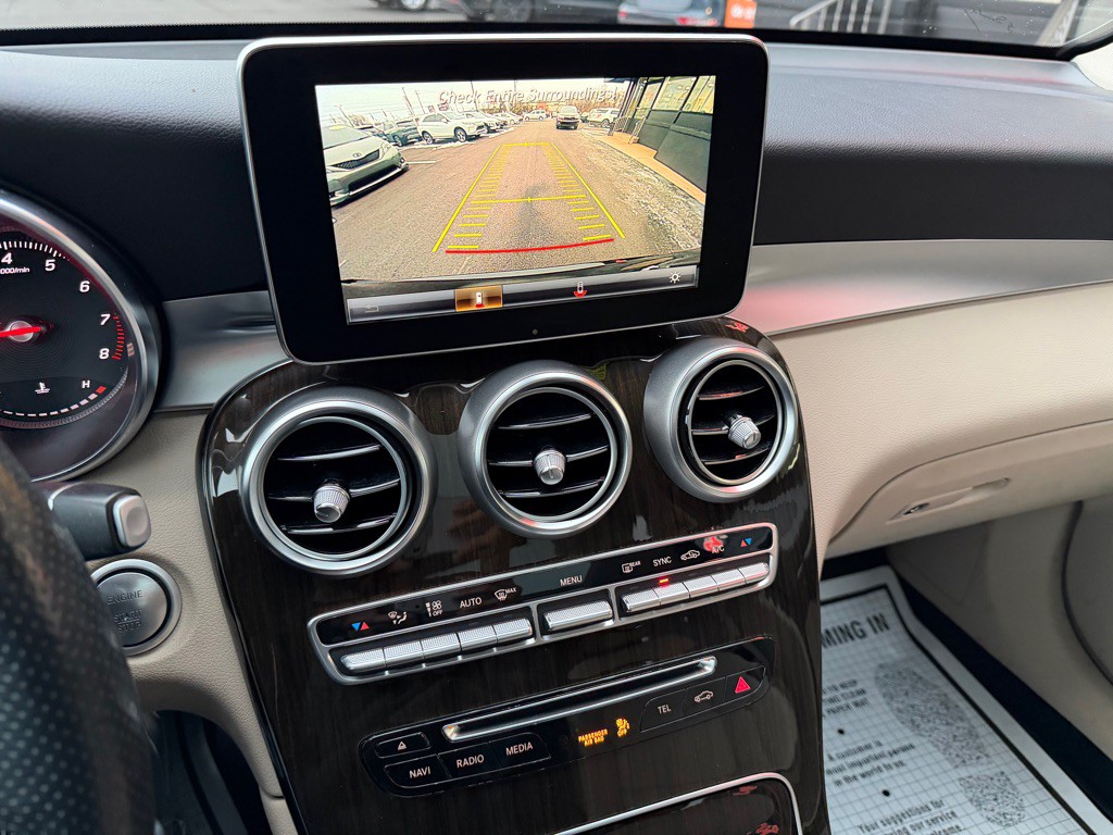 2018 Mercedes-Benz GLC-Class Image 42