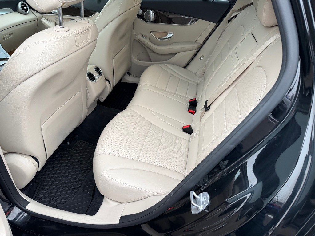 2018 Mercedes-Benz GLC-Class Image 45