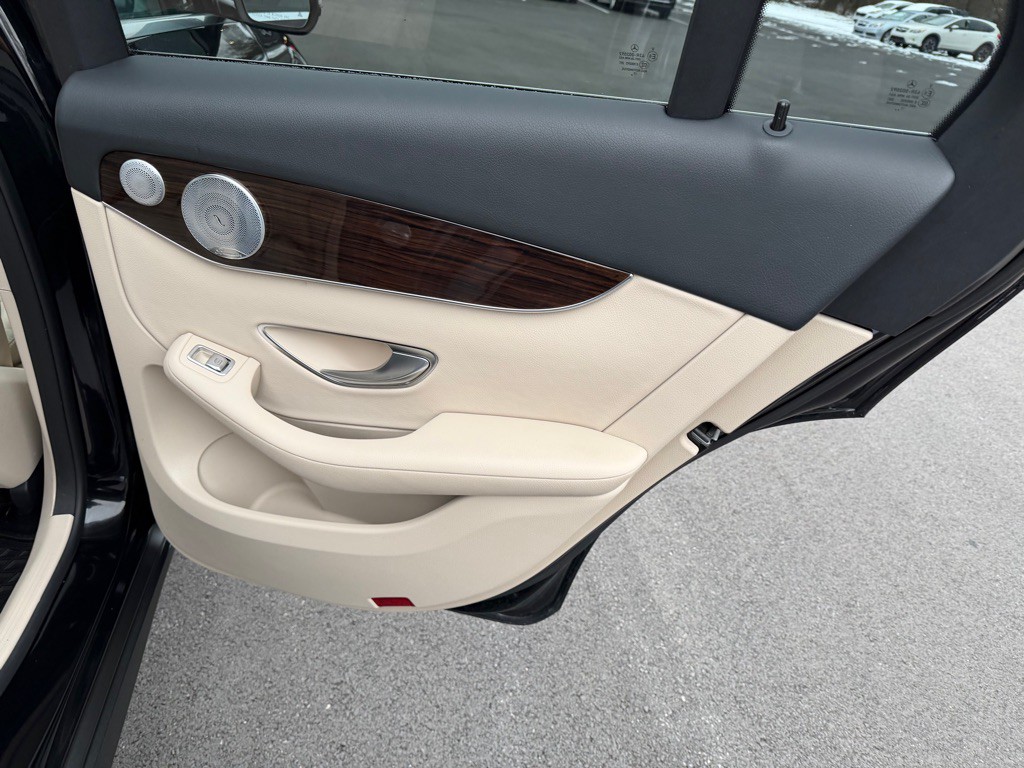 2018 Mercedes-Benz GLC-Class Image 48