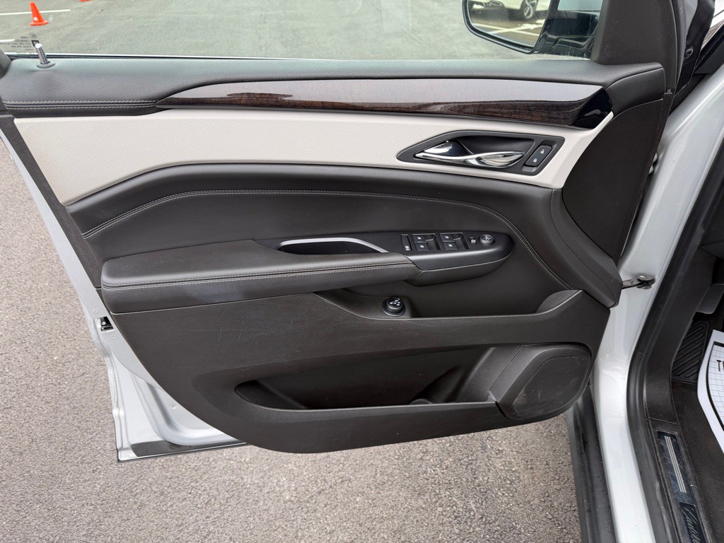 2013 Cadillac SRX Image 12