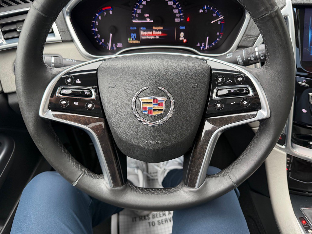2013 Cadillac SRX Image 16