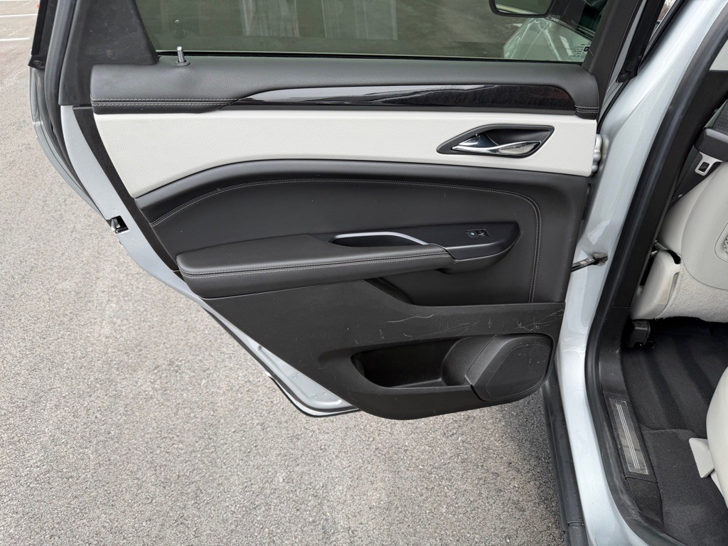 2013 Cadillac SRX Image 20